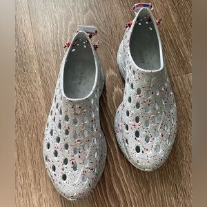 KANE FOOTWEAR LIMITED EDITION REVIVE